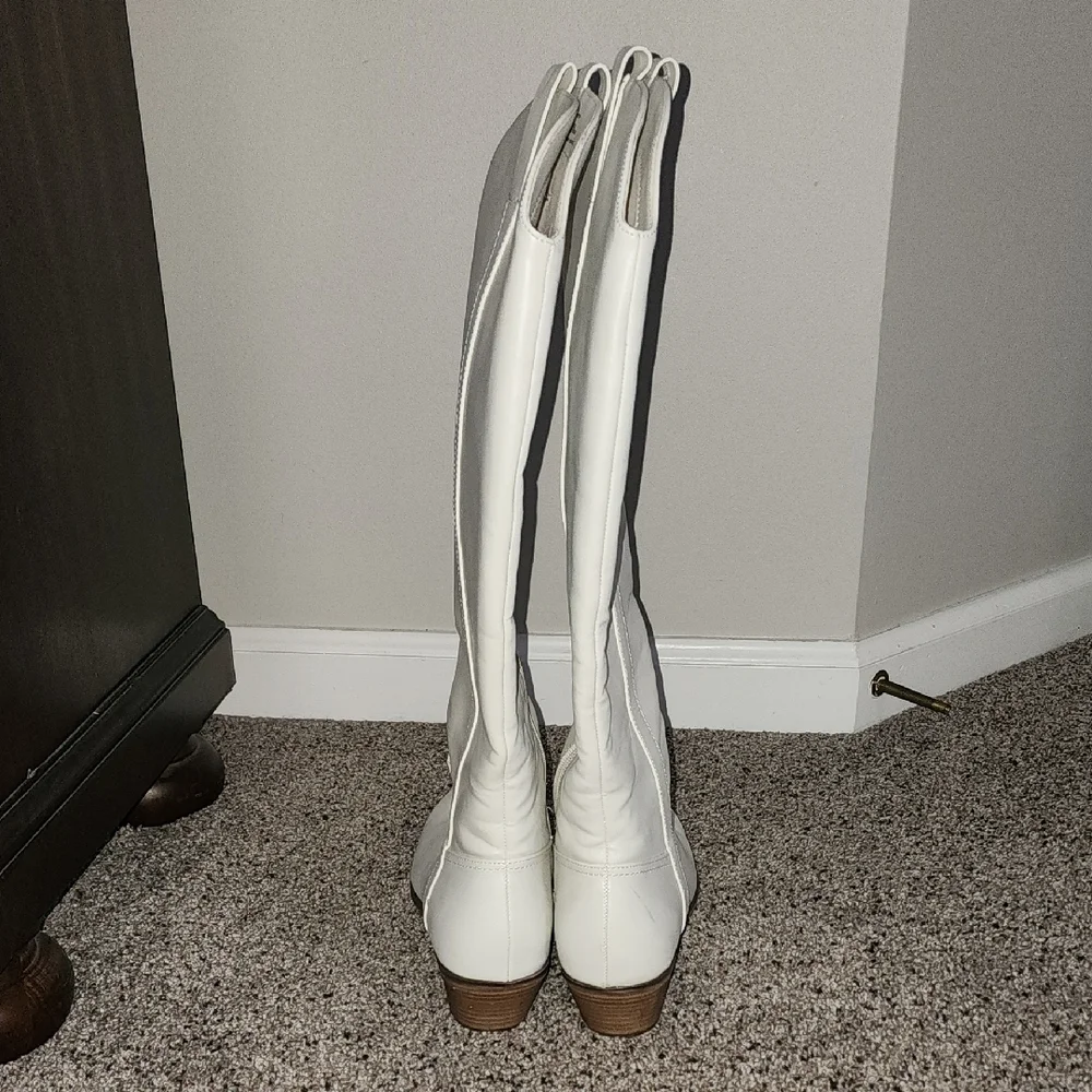 White Knee-High Women's Boots - Picture 3 of 8